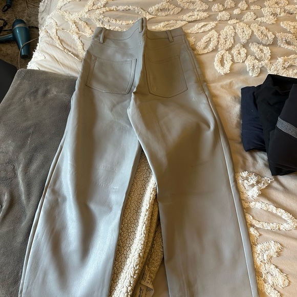 Light blue Melinda pants - leather aritzia - Picture 5 of 8